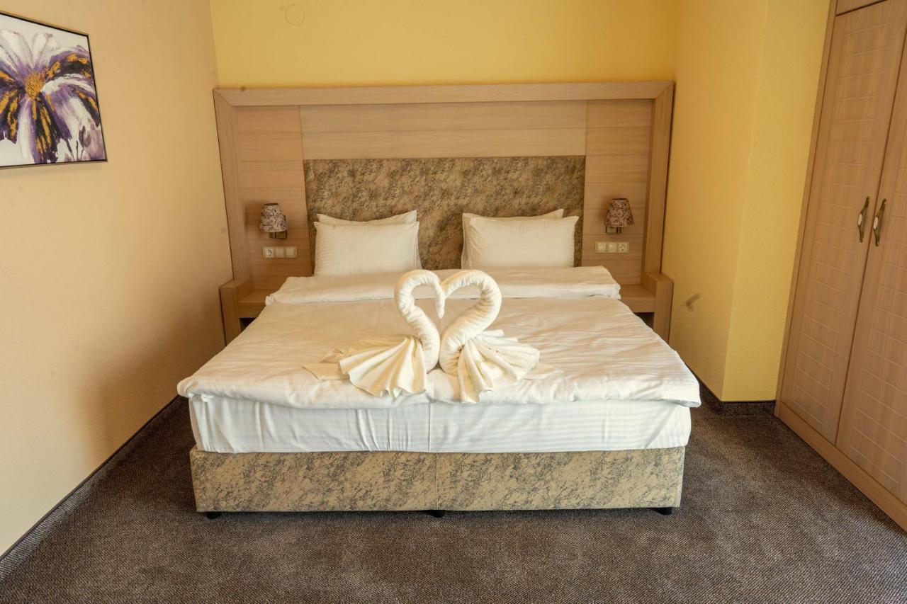 Boutique Hotel Provence Бутик Хотел Прованс 페트리치 외부 사진